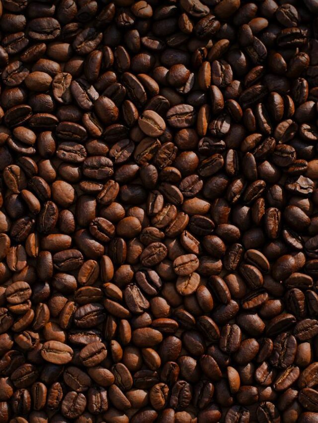 Os benefícios da cafeína e formas de consumir diariamente